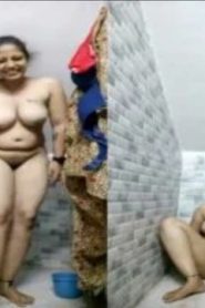 Beautiful Horny Indian Girl Nude Selfie MMS